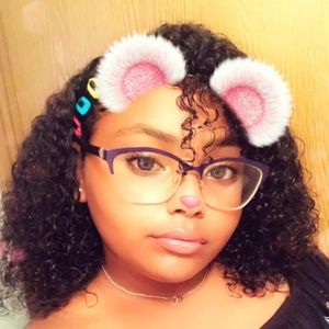 Meet your Posher, Tisha